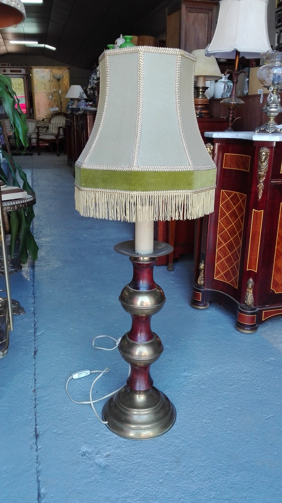 Gran Lámpara de sobremesa base madera, dos modelos