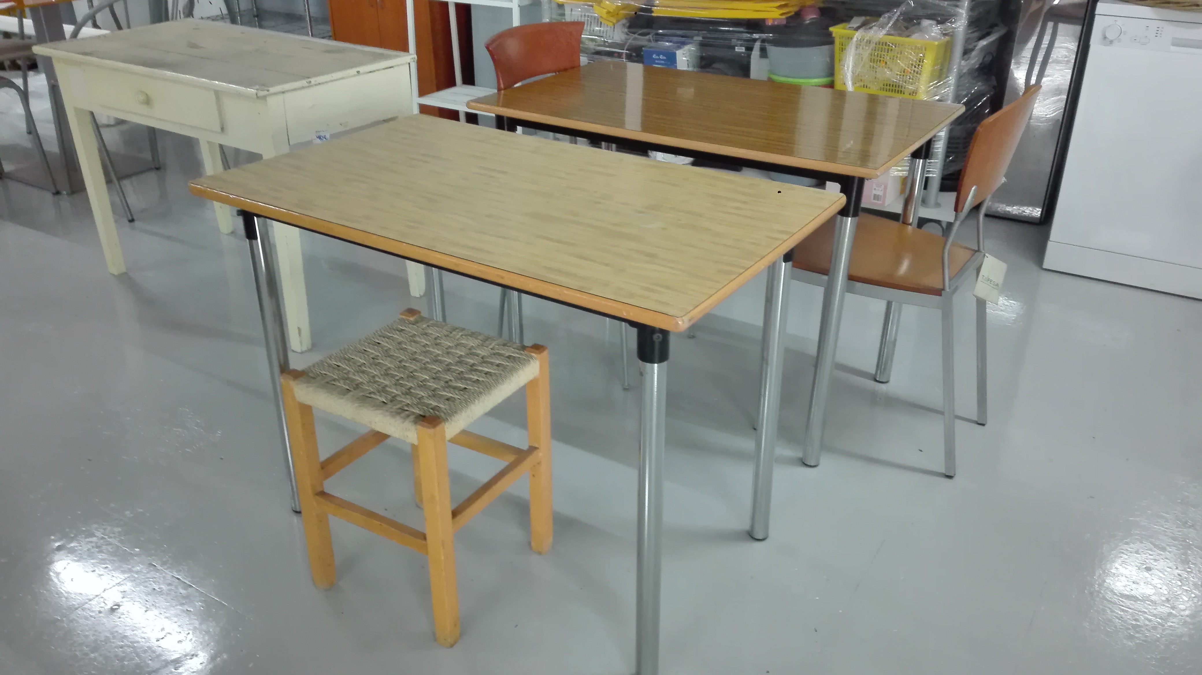 Mesa cocina madera con patas acero inoxidable