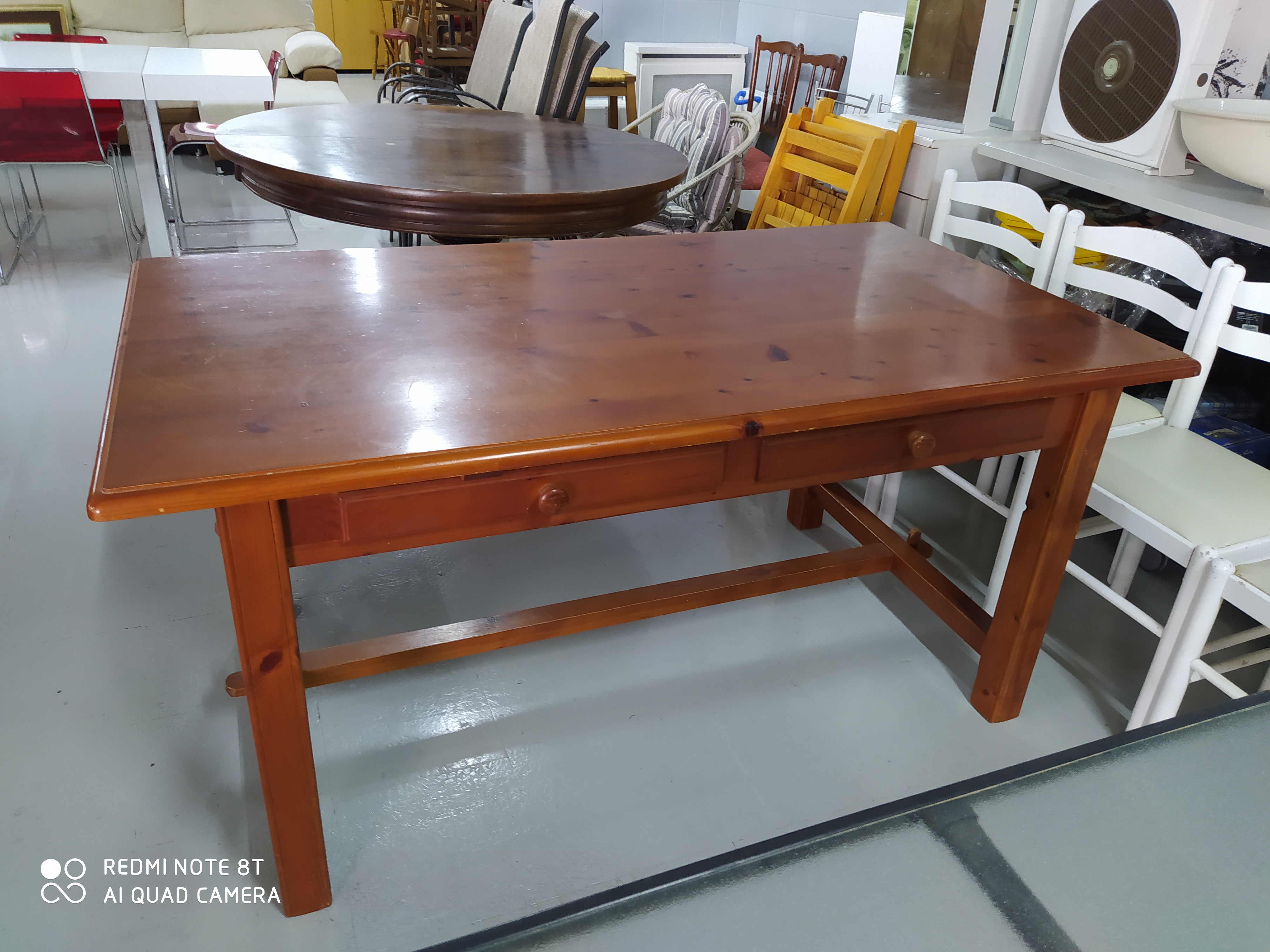 Mesa de comedor rectangular de madera de pino